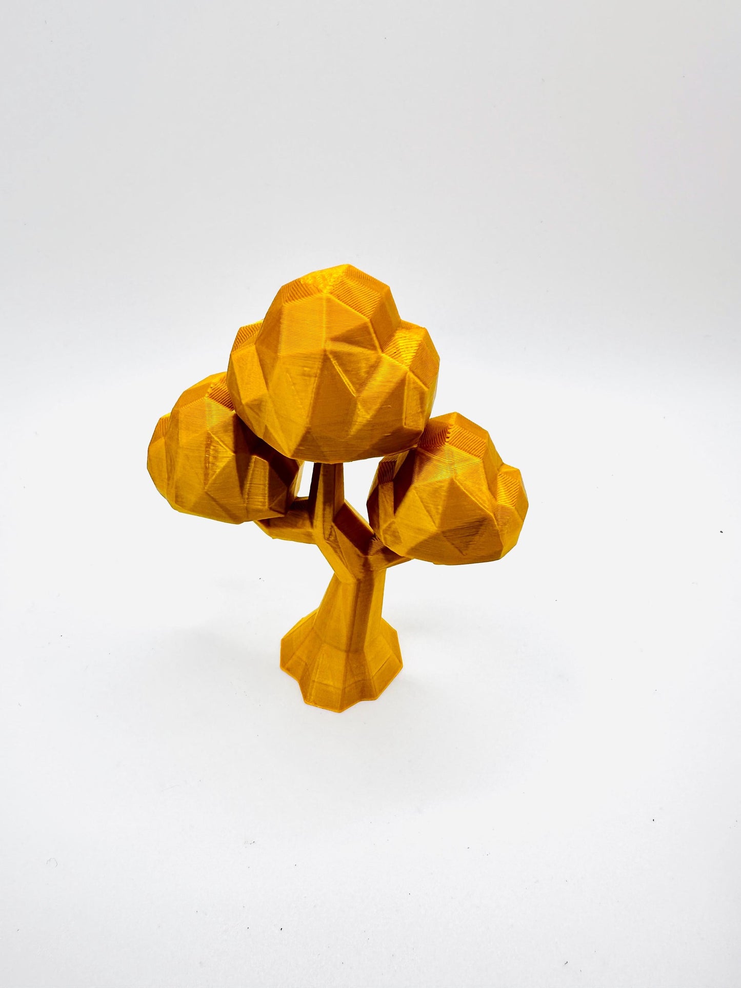 Geometric Tree Décor – Premium Jumping Spider & Small Pet Decor