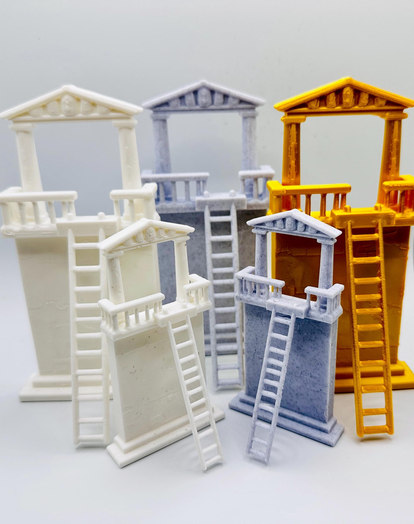 Greco-Roman Style Balcony Décor – Premium Jumping Spider & Small Pet Decor