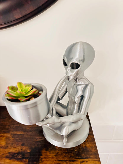 Alien Planter Décor