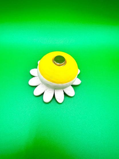 Flower Shaped Hide | Magnetic Ceiling Pod | For Jumping Spiders & Tiny Pets