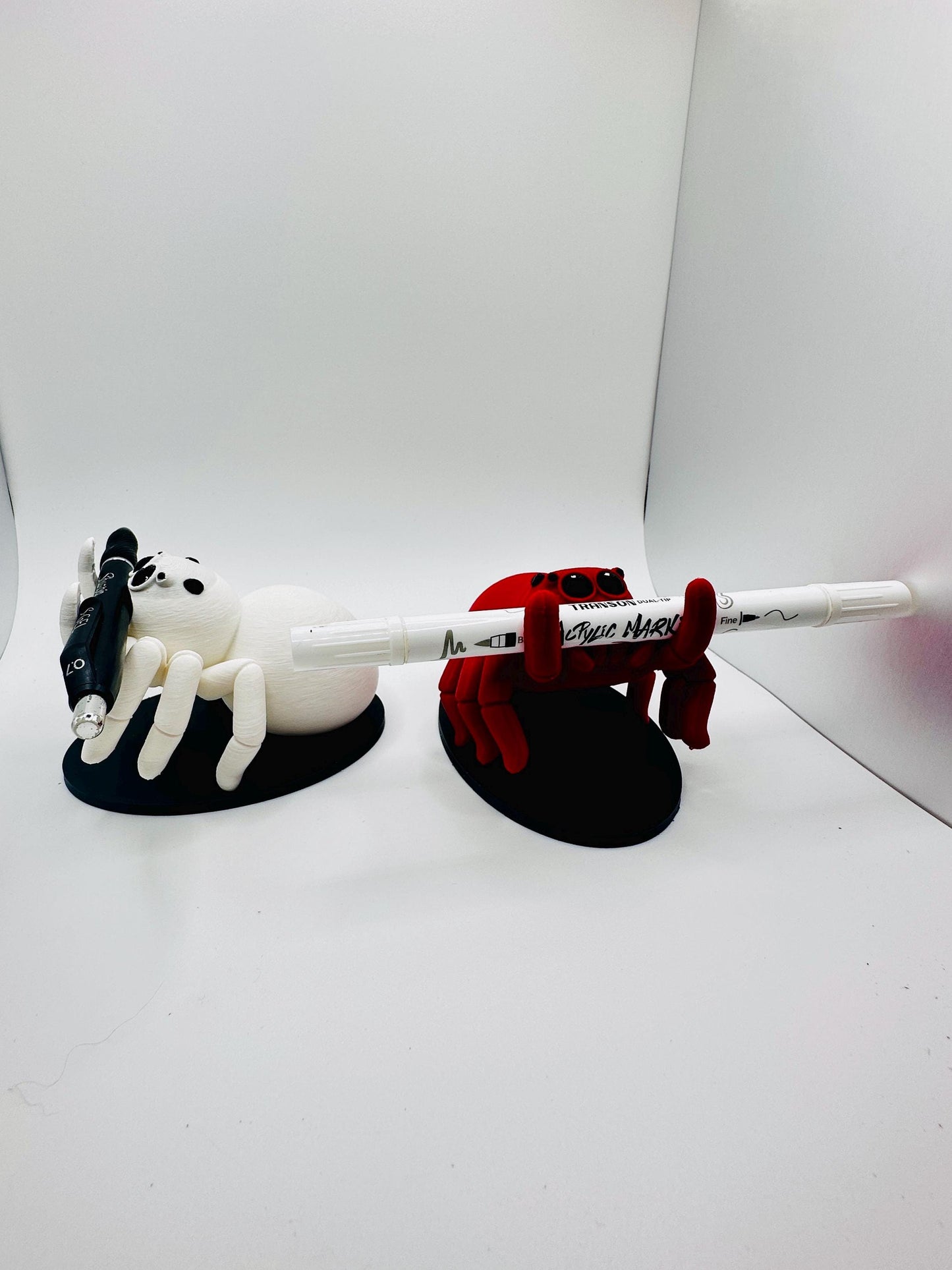 Jumping Spider Pen Holder