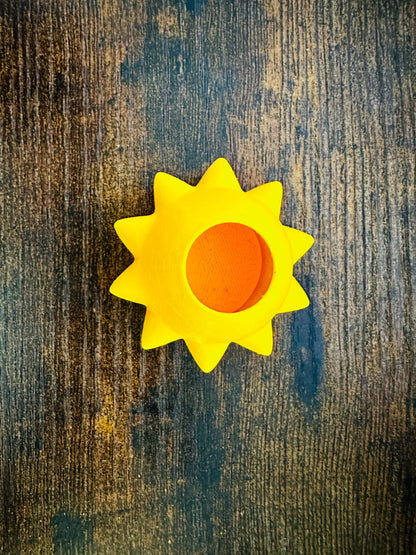 Sun Hiding Pod | Jumping Spider Decor